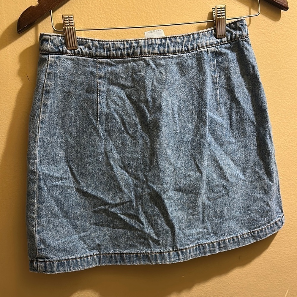 Guess vintage Denim Button-Front Skirt - Picture 4 of 4